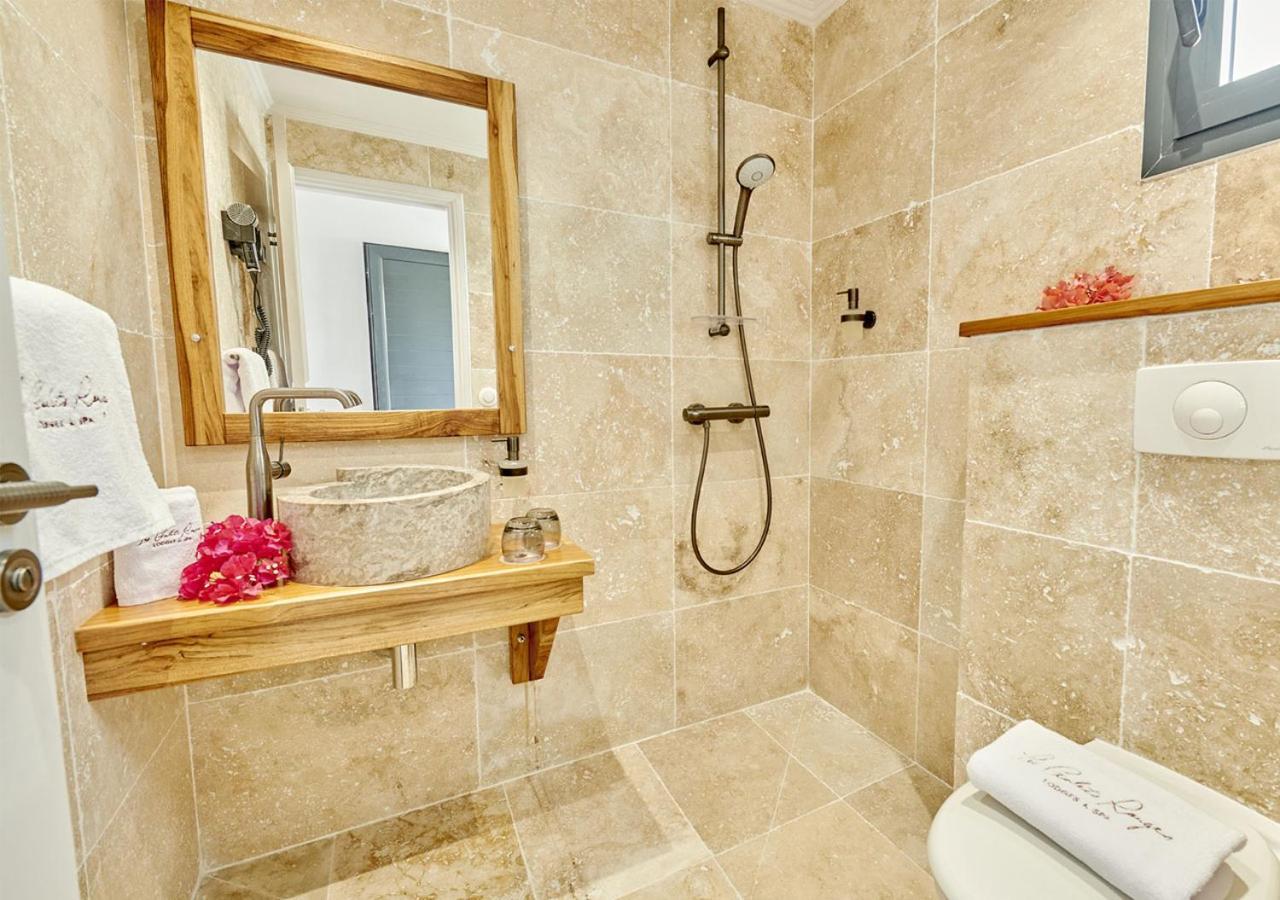 Les Galets Rouges & Hotel 4*