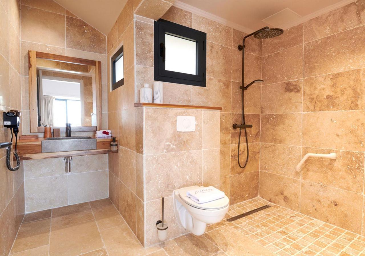 Les Galets Rouges & Hotel 4*