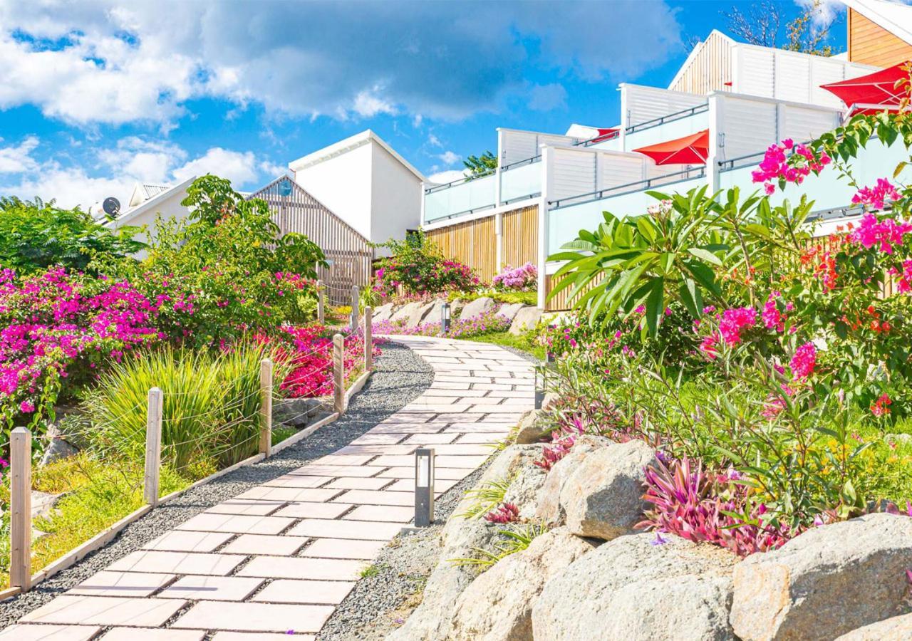 Hotel Les Galets Rouges Lodges&spa Bouillante